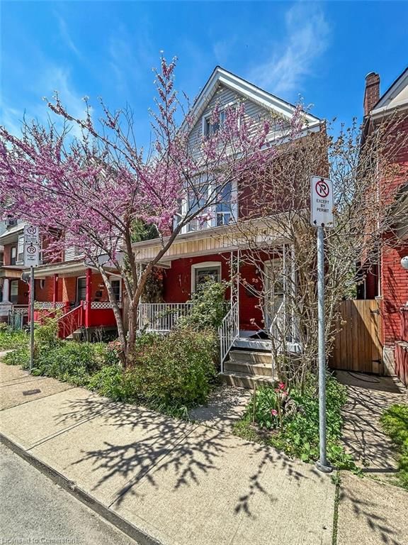 23 Fairleigh Avenue N