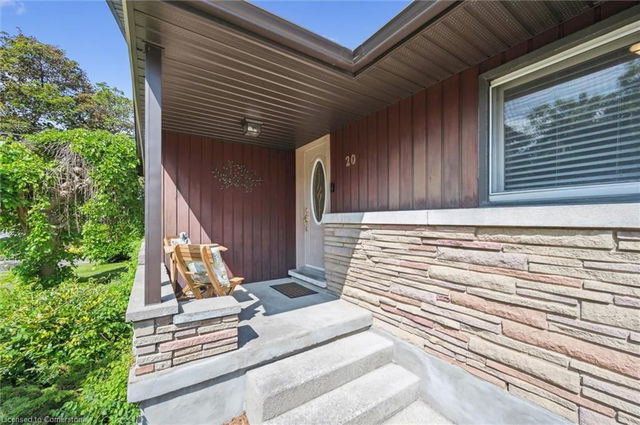 20 Lyndhurst Drive