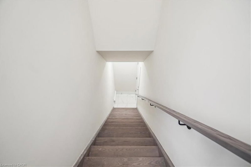 105 - 1593 Rose Way
