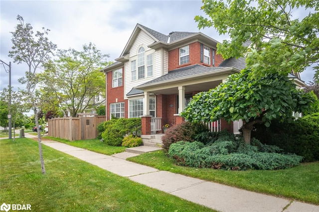 462 Farlow Crescent