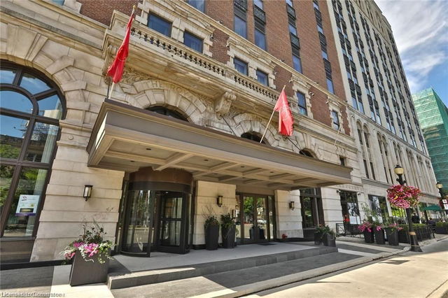 1114 - 112 King Street E