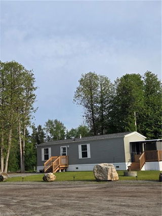 22 - 1058 10th Concession Road W