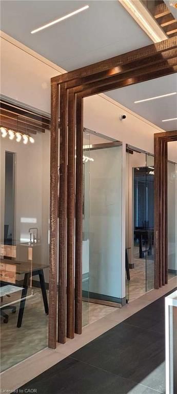 207 - 418 Iroquois Shore Road