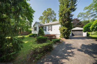 24 Hunt Street N