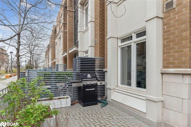 Th#13 - 370 Square One Drive