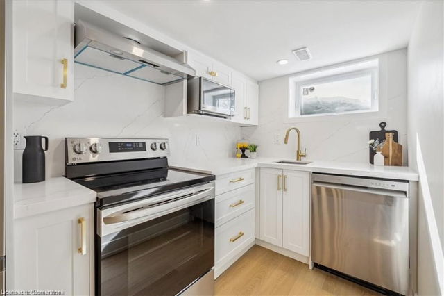 BASEMENT - 98 East 37th Street