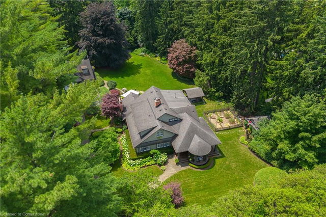 2055 Lakeshore Road E