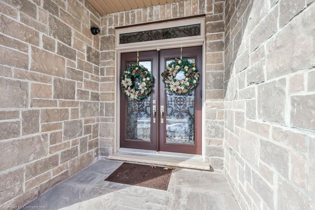 526 Hidden Trail