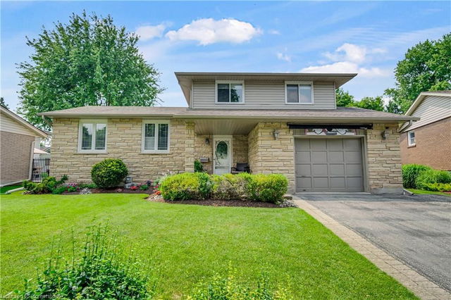 126 Winding Way