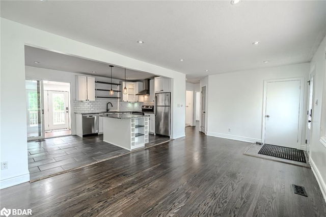 Main - 163 Gunn Street