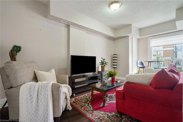 2 - 22 Aikman Avenue