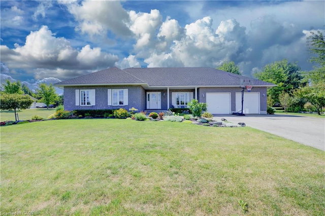 17 Minto Pines Road