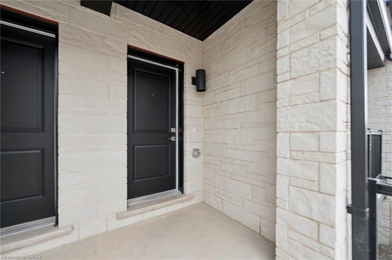 525 Erinbrook Drive photo 5