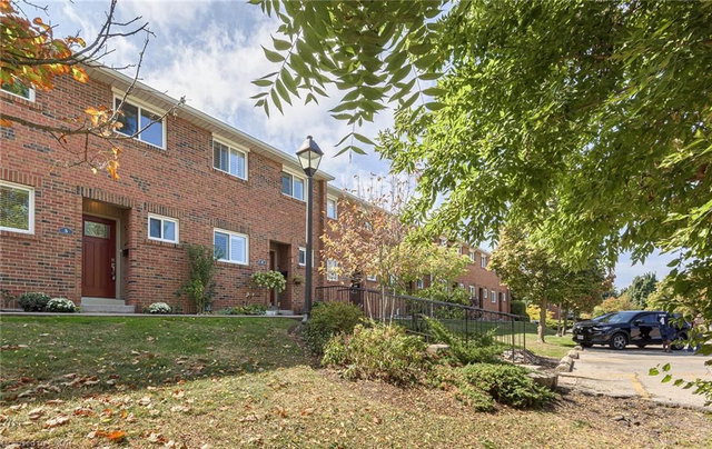 5 - 125 Livingston Avenue