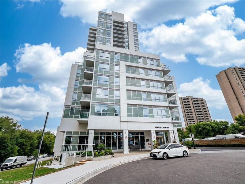 802 - 10 Wilby Crescent
