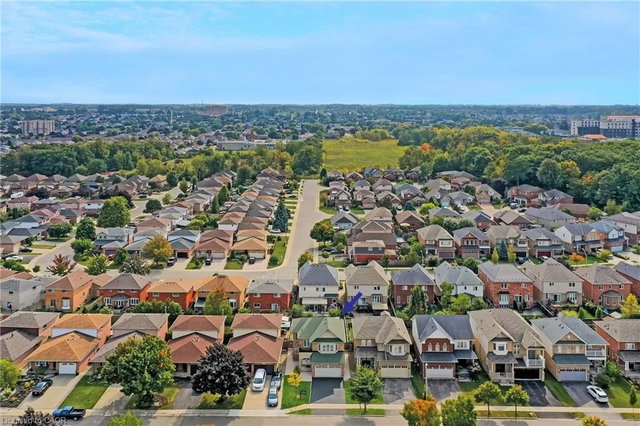 126 Merrilee Crescent