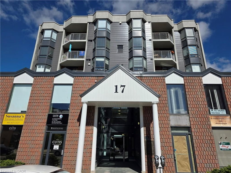 206 - 17 King Street E