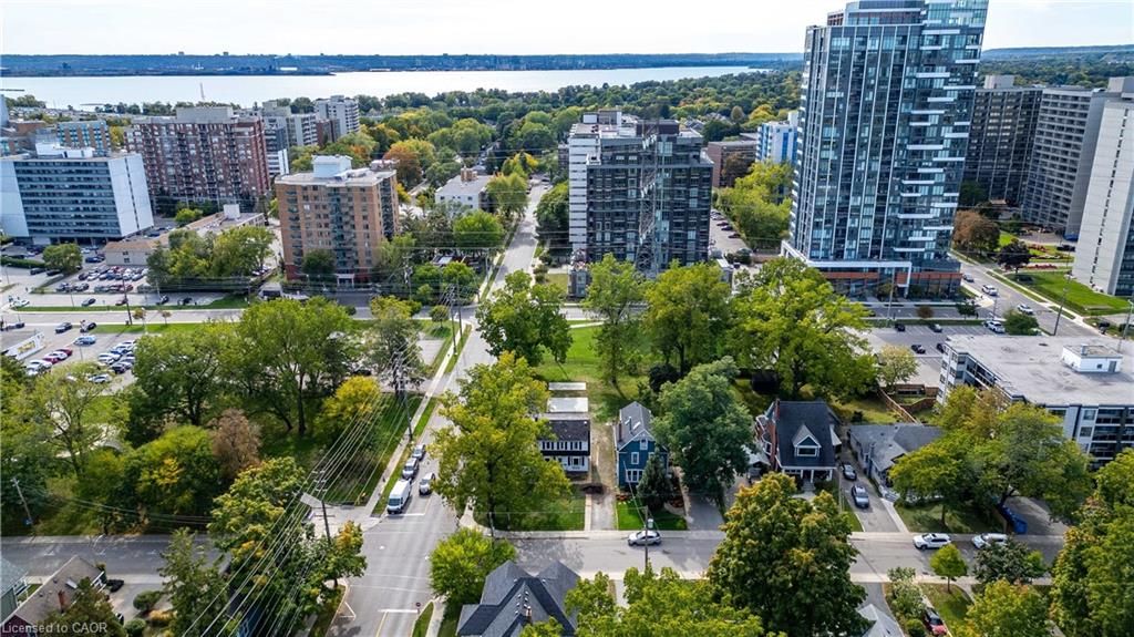 Residential for sale at 1333 Elgin Street, Burlington, ON, L7S 1N5 - Central - MLS: 40776767