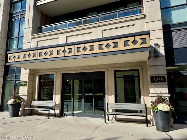 807 - 2025 Maria Street