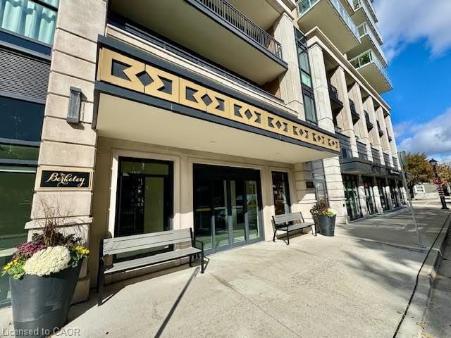 807 - 2025 Maria Street