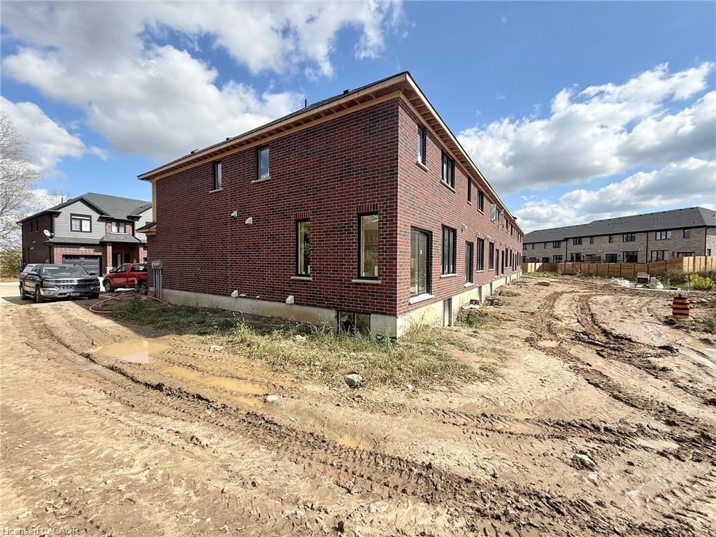 Row/Townhouse for lease at 40-40 Walker Road, Ingersoll, ON, N5C 4H3 - South - MLS: 40780444