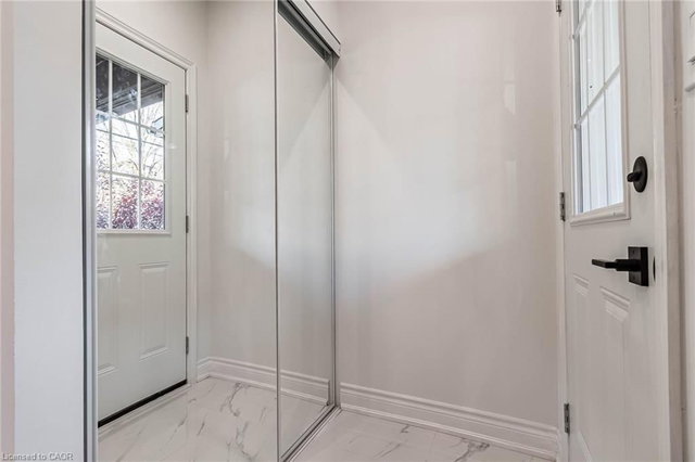 Upper - 286 Cumberland Avenue