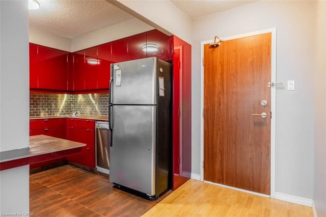 405 - 2301 Derry Road W