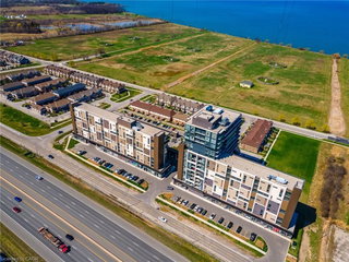 1404 - 550 North Service Road