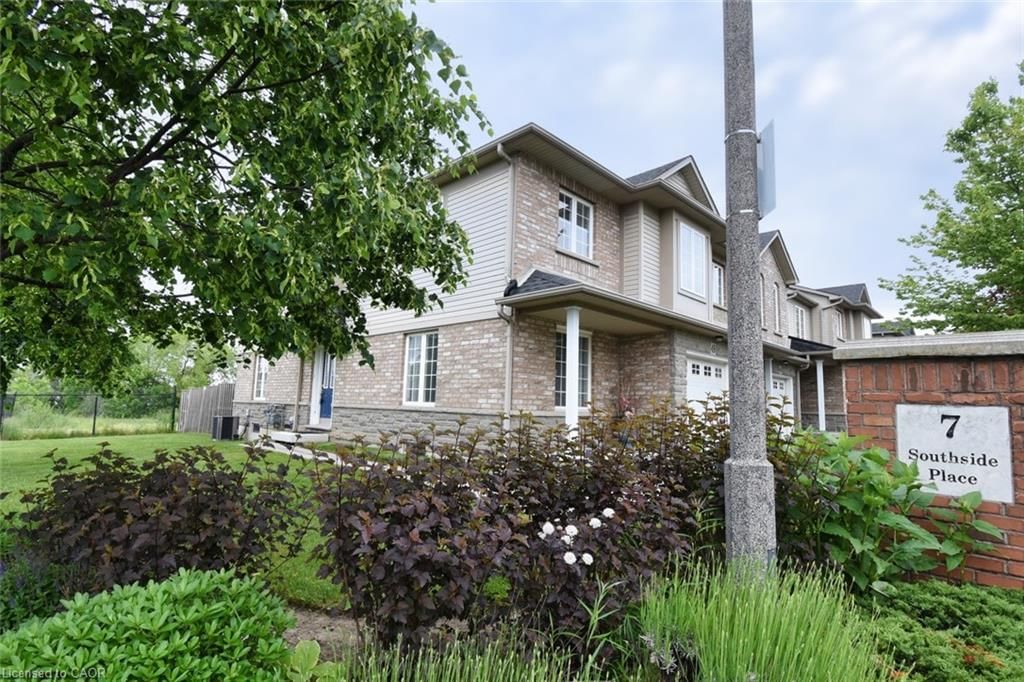 Row/Townhouse for sale at 49-7 Southside Place, Hamilton, ON, L9C 7W6 - Mountview - MLS: 40788593
