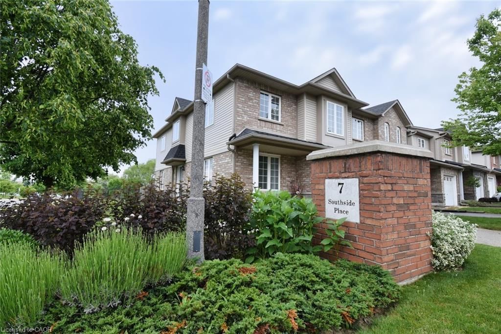 Row/Townhouse for sale at 49-7 Southside Place, Hamilton, ON, L9C 7W6 - Mountview - MLS: 40788593