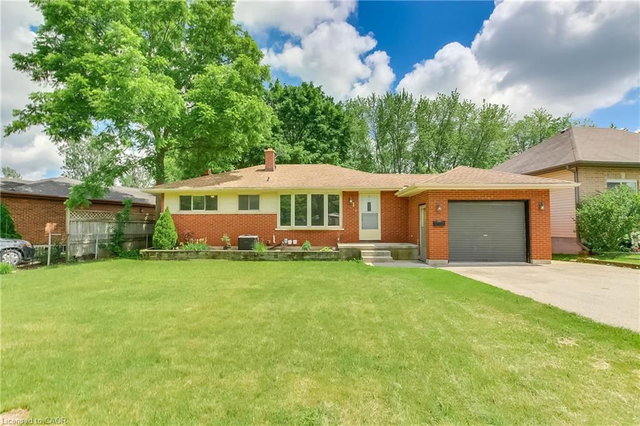 10 Cornerbrook Avenue