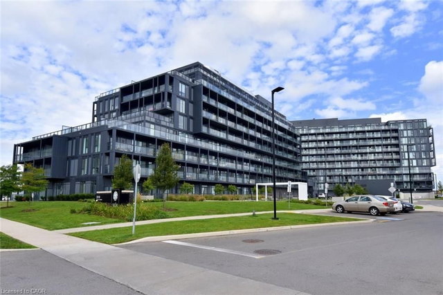 B1006 - 3200 Dakota Common