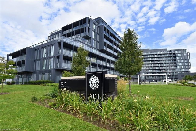 B1006 - 3200 Dakota Common