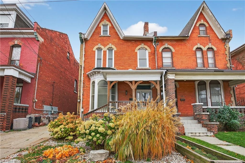 Single Family Residence for sale at 292 John Street, Hamilton, ON, L8L 4P7 - Beasley North - MLS: 40789122