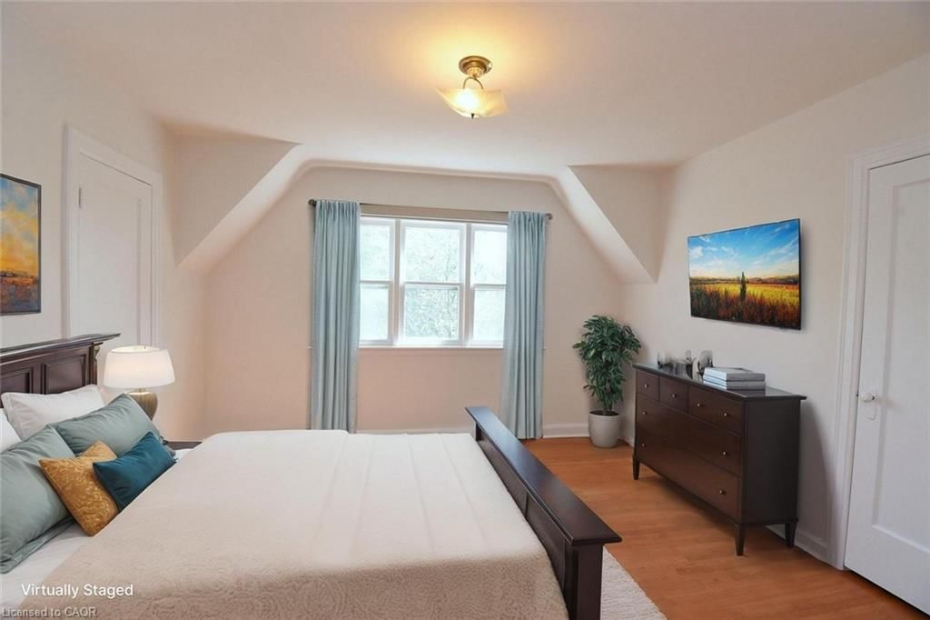 Single Family Residence for sale at 136 Glen Road, Hamilton, ON, L8S 3M9 - Westdale North - MLS: 40789661