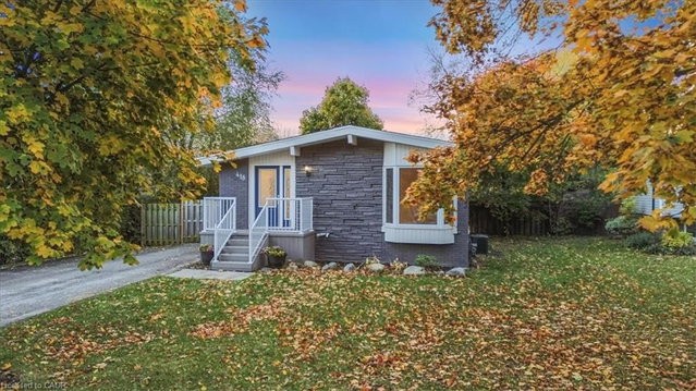 418 Norrie Crescent