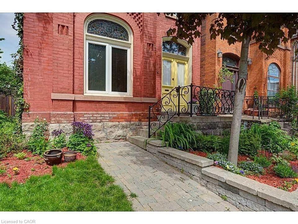 Single Family Residence for sale at 102 Grant Avenue, Hamilton, ON, L8N 2X7 - Stinson - MLS: 40790194