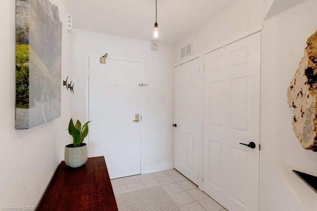 214 - 100 Bronte Road