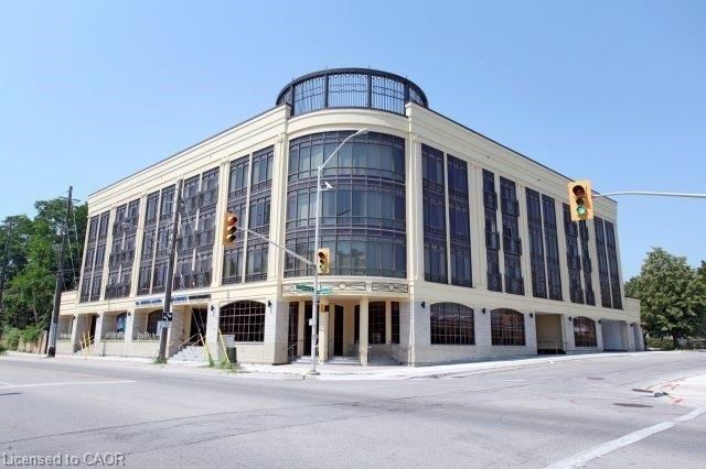 Condo/Apt Unit leased at 305-205 Lakeshore Road, Oakville, ON, L6K 0H8 - CO Central - MLS: 40790352