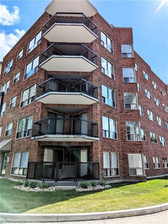 407 - 300 Keats Way