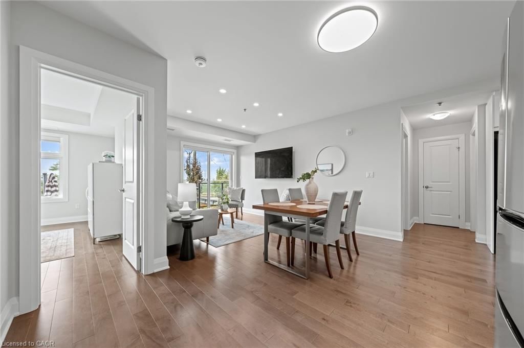 Condo/Apt Unit for sale at 105-245 Grey Silo Road, Waterloo, ON, N2K 0G6 - Colonial Acres/East Bridge - MLS: 40790532