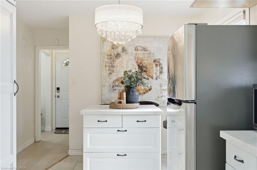 Single Family Residence for sale at 352 East 28th Street, Hamilton, ON, L8V 3J6 - Burkholme - MLS: 40790663