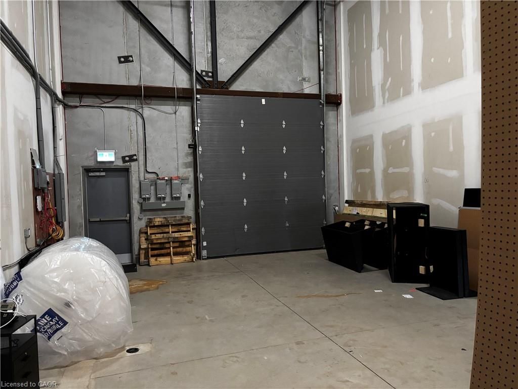 Industrial,Building and Land for sale at 26-760 Laurentian Drive, Burlington, ON, L7N 3V6 - Dynes - MLS: 40790785