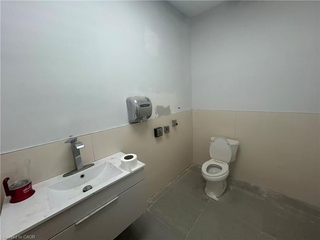 Office,Building Only for lease at 537 Concession Street, Hamilton, ON, L8V 1A7 - Eastmount - MLS: 40791161