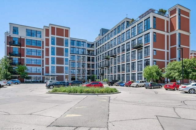 524 - 410 King Street W