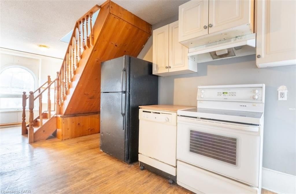 Duplex Up/Down for sale at 219 Erie Avenue, Brantford, ON, N3S 2H1 - Eagle Place West - MLS: 40792890