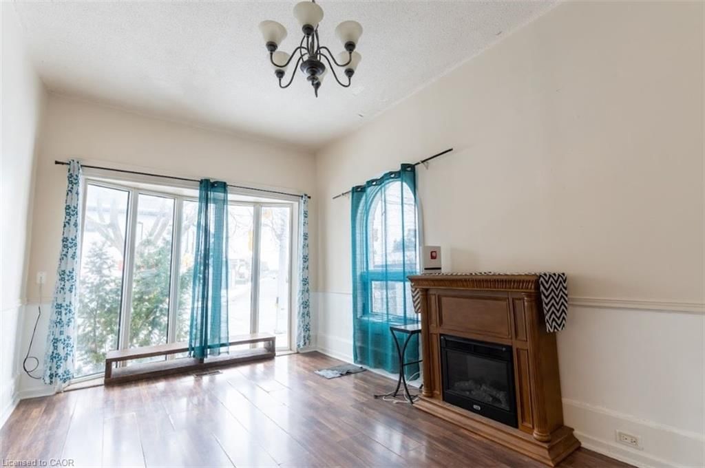 Duplex Up/Down for sale at 219 Erie Avenue, Brantford, ON, N3S 2H1 - Eagle Place West - MLS: 40792890