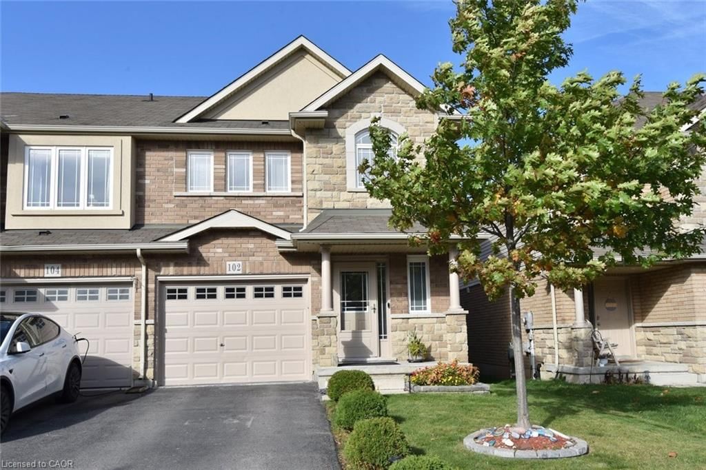 Row/Townhouse sold at 102 Celestial Crescent, Hannon, ON, L0R 1P0 - Trinity - MLS: 40792891