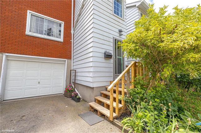 2 - 643 Albert Street