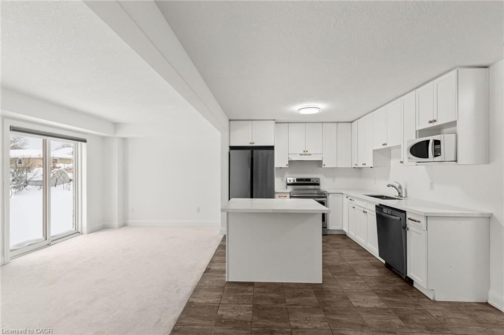 Row/Townhouse for sale at 143 Stonebrook Way, Markdale, ON, N0C 1H0 - Grey Highlands - MLS: 40794392